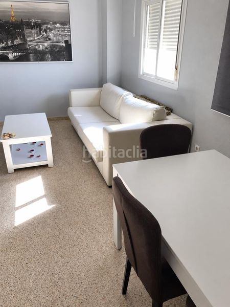 Foto f4a2fedd-77e3-40e2-aba5-06b863894211. Dúplex amb calefacció aparcament piscina a Palmete Sevilla