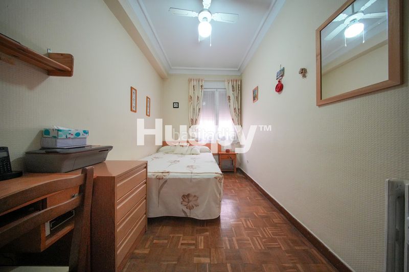 Foto 421172e6-d7f4-430e-9790-0d0da56f0bc2. Piso en Adelfas Madrid