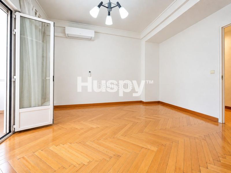 Foto ac0fa9b1-8365-4f53-9216-9909c3e59960. Piso en Adelfas Madrid