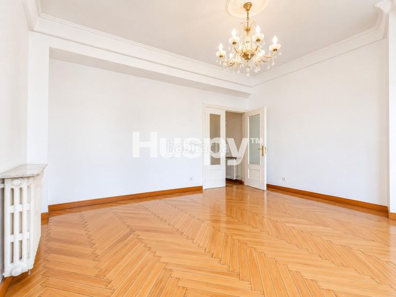 Foto db25210b-8d8e-4c26-8082-5690edfa49db. Piso en Adelfas Madrid