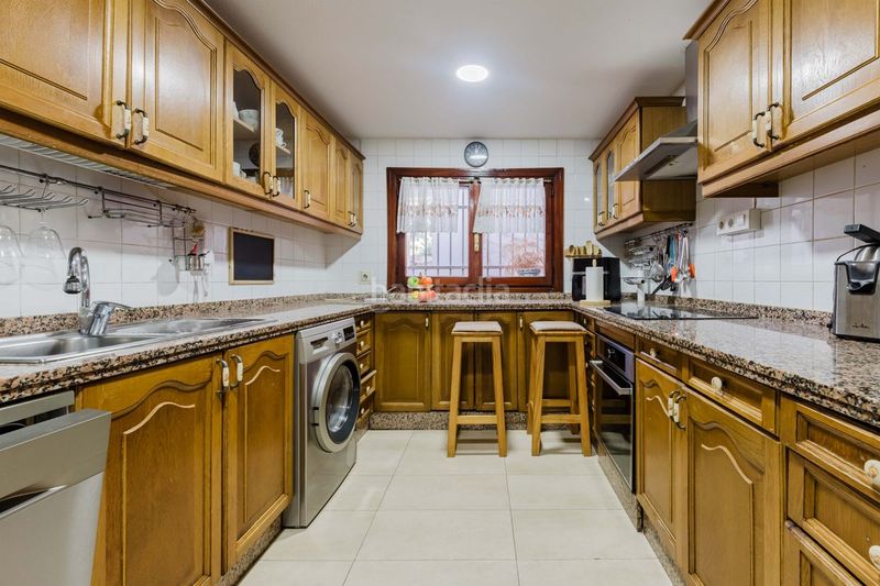 Foto 4bb2bb90-f3d6-4d24-ba37-394f33a0c5d4. Etagenwohnung in plaza de san quintín 5 in Feria Sevilla