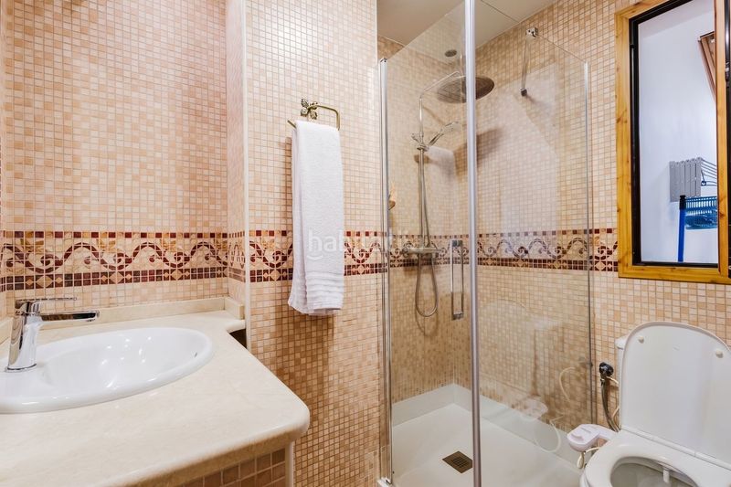 Foto b5dcf4fc-95eb-4ff2-9ec4-982a8785ba51. Zweistöckige wohnung mit heizung in San Pedro de Alcántara Pueblo Marbella