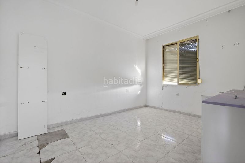 Foto e16ae353-1dfb-43e2-b515-f14f4d0cc7a9. Etagenwohnung mit heizung in Amate Sevilla