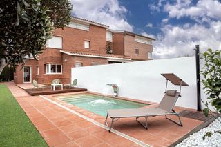 Maison jumelée à Carrer dels Oms