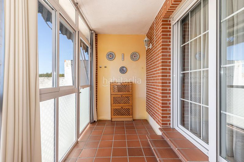 Foto d37dbfae-6f7a-4cd8-a254-6a38263e149c. Casa aparellada amb calefacció aparcament piscina a Villalbilla