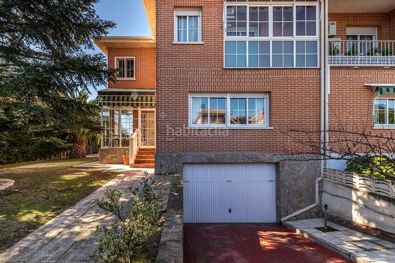 Foto efa5a25f-b338-4214-b702-01c1a194764c. Casa aparellada amb calefacció aparcament piscina a Villalbilla