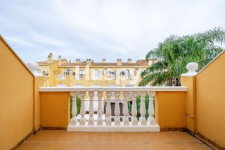 Casa a schiera  Avinguda d'andalusia