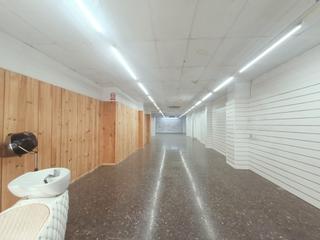 Local Comercial  Carrer de l'escultor josep capuz. Local en venta en calle de l'escultor josep capuz