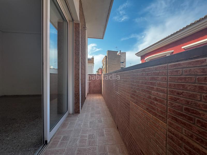 Foto 13d6813b-2247-4f4e-8b81-3a8ff15f0ad5. Piso  en venta en calle del poeta llombart en Sagunt