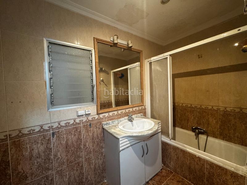 Foto 761bf261-7aa4-4604-93c0-ad3fe62b8bb6. Piso  en venta en calle del poeta llombart en Sagunt