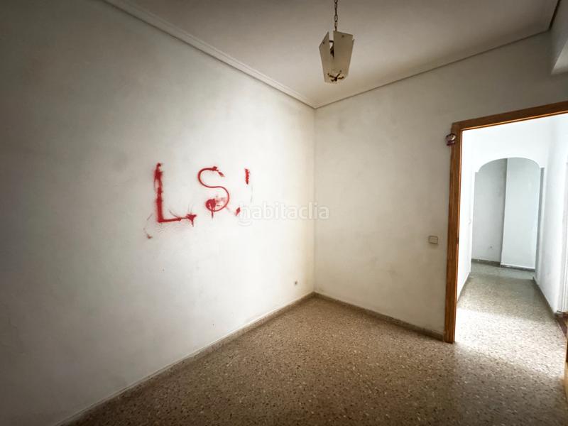 Foto b9f1e0d0-6814-453a-9a8a-7407402c6f75. Piso  en venta en calle del poeta llombart en Sagunt
