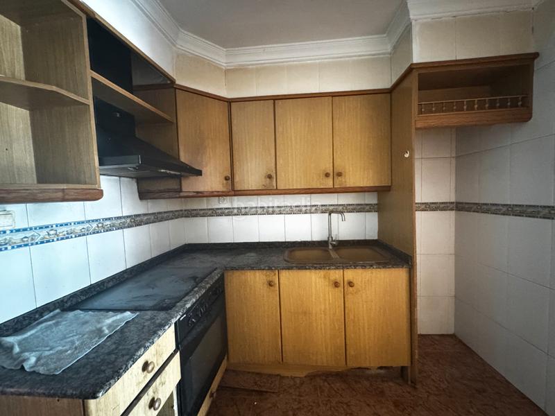 Foto c0828b94-81a7-4f29-9f07-c0fa82a16e26. Piso  en venta en calle del poeta llombart en Sagunt