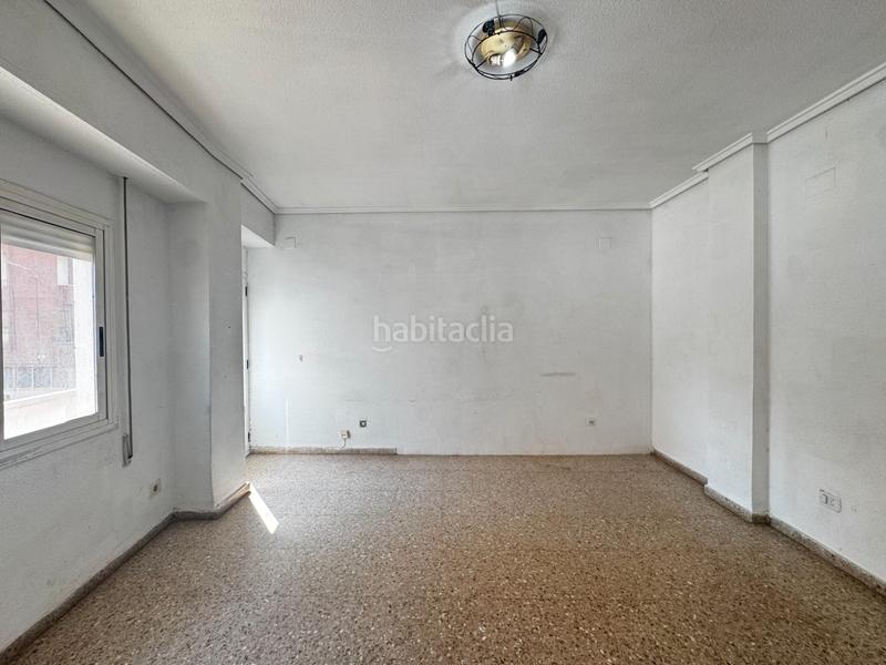 Foto d0d5db41-d5ea-418b-a54c-613d9f0723db. Piso  en venta en calle del poeta llombart en Sagunt
