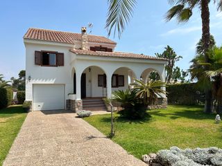 Casa  Carrer del coll-verd. Una joya frente al mar