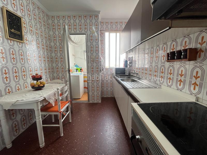 Foto e3c23c70-34da-46a0-b6b3-8262aed5e416. Etagenwohnung in Avenida de Abril-9 de Octubre Sagunt