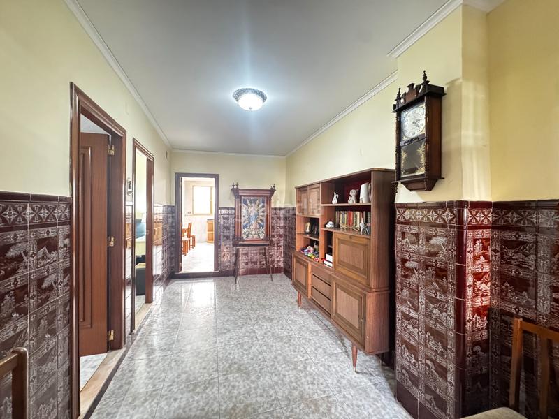 Foto 3453f5eb-cf9a-47b7-bfc0-eb7caf180219. Maison jumelée dans Centro-El Castillo Sagunt