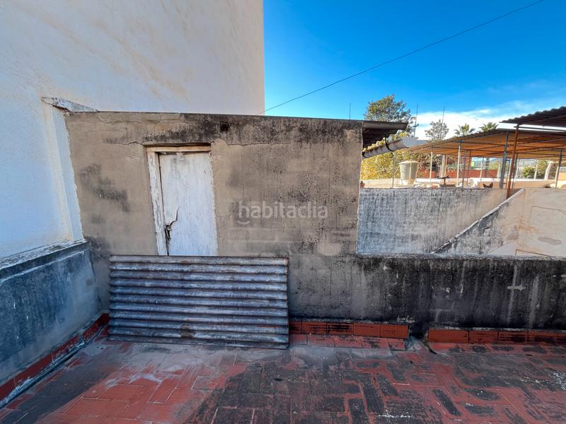 Foto 05b9240e-3dc0-4a31-8094-84babe677f2c. Maison jumelée avec parking dans Avenida de Abril-9 de Octubre Sagunt