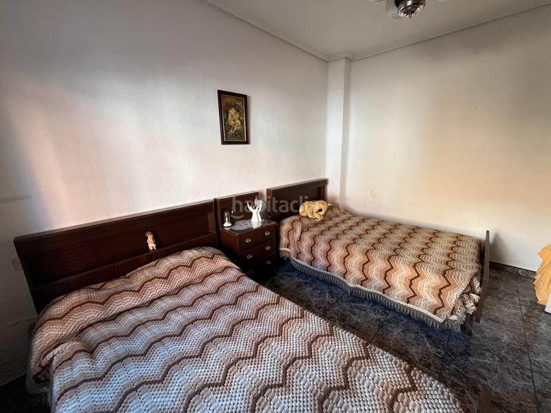 Foto 0d9b010f-4a79-4aac-b321-28fdbd9ee942. Maison jumelée avec parking dans Avenida de Abril-9 de Octubre Sagunt