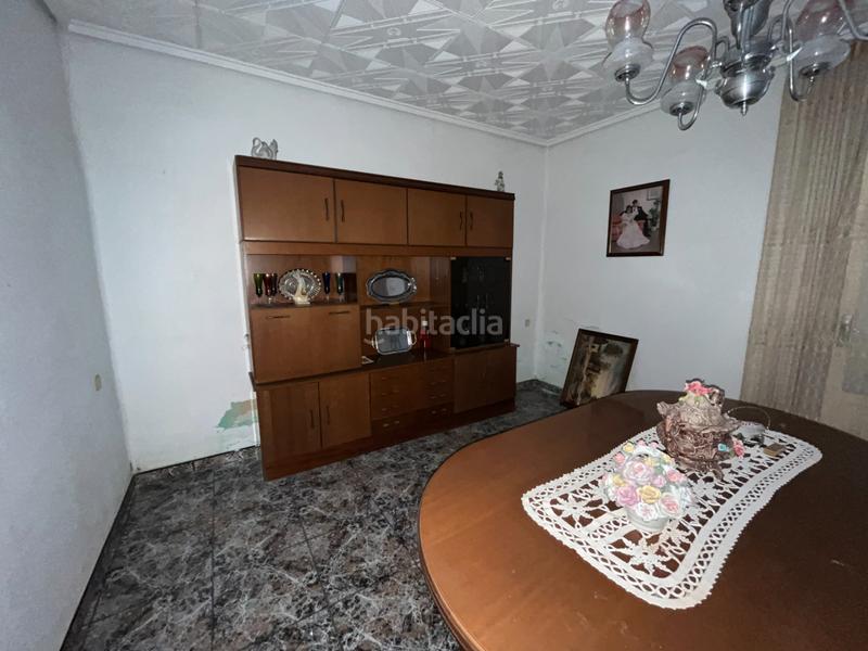 Foto 1642bda8-3f21-449e-8000-62af73c37f9d. Maison jumelée avec parking dans Avenida de Abril-9 de Octubre Sagunt