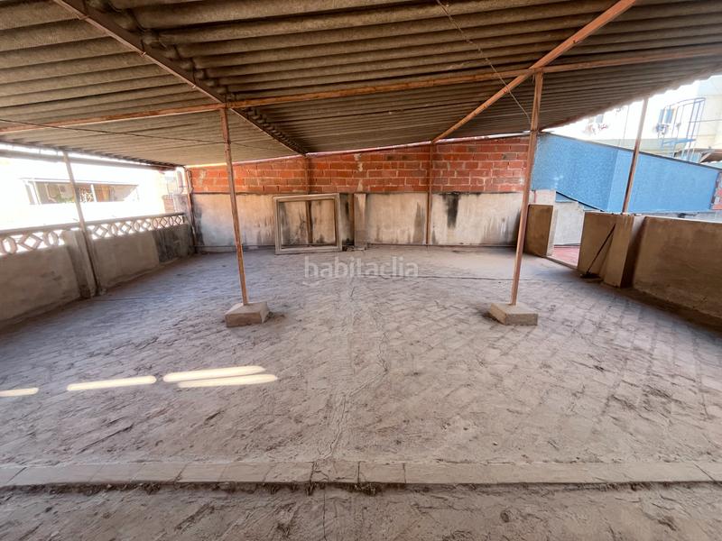 Foto 2a6bb021-15c4-432a-a79e-eca6f6606c82. Maison jumelée avec parking dans Avenida de Abril-9 de Octubre Sagunt