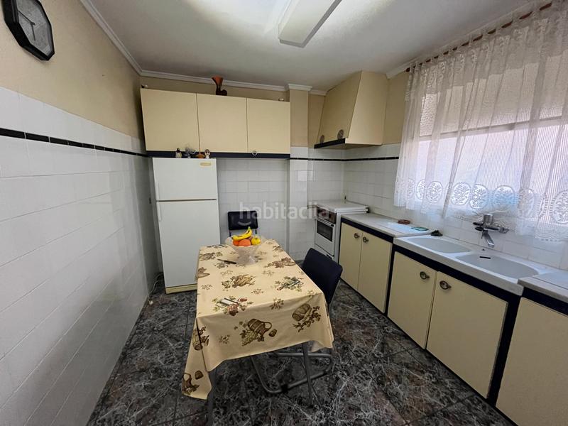 Foto 70c82a79-633c-430f-aeef-8a08ad4203a6. Maison jumelée avec parking dans Avenida de Abril-9 de Octubre Sagunt