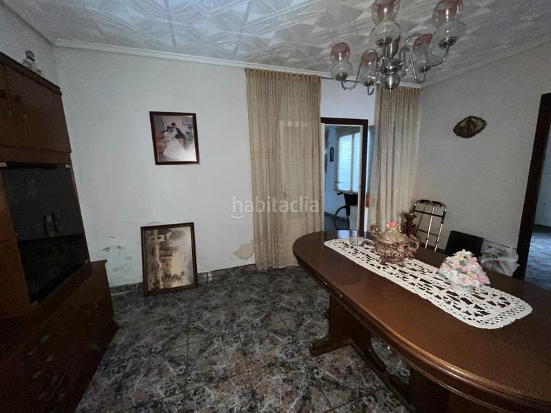 Foto 8925b6d1-d865-47bb-95b9-63e38c4f47c0. Maison jumelée avec parking dans Avenida de Abril-9 de Octubre Sagunt