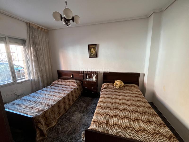 Foto 8d74c7ed-51d0-42ed-a86f-a4097317252c. Maison jumelée avec parking dans Avenida de Abril-9 de Octubre Sagunt