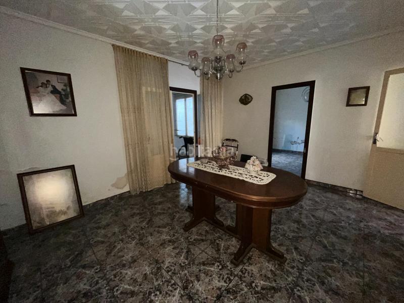 Foto b36d31e4-5d4c-4f7a-b425-0cee865015e8. Maison jumelée avec parking dans Avenida de Abril-9 de Octubre Sagunt