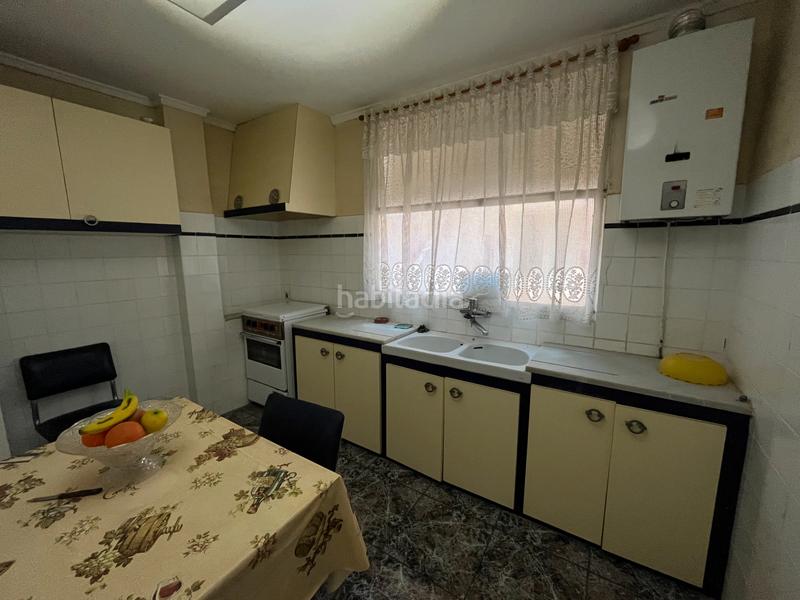 Foto ea639e6c-d885-40fc-8d2b-91928ece1ba3. Maison jumelée avec parking dans Avenida de Abril-9 de Octubre Sagunt