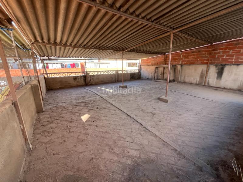 Foto eb0959cd-4ab0-467e-b53f-ba1c93df7dbe. Maison jumelée avec parking dans Avenida de Abril-9 de Octubre Sagunt