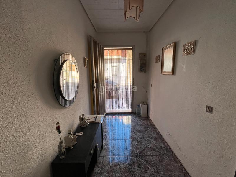 Foto ee3a28af-713c-40d6-9170-f034fc694391. Maison jumelée avec parking dans Avenida de Abril-9 de Octubre Sagunt