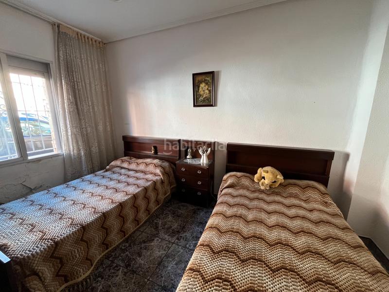 Foto f63f12b4-02a1-45b7-9579-de0cb42cd41e. Maison jumelée avec parking dans Avenida de Abril-9 de Octubre Sagunt