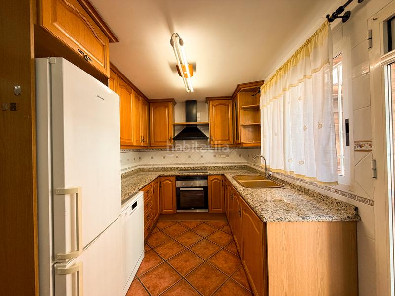 Foto 0f2cc4d0-c3bc-457b-80b8-44b39364cf70. Casa adossada amb aparcament a San José-Los Metales Sagunt