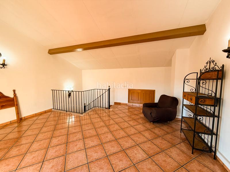 Foto 277a2df4-7e8d-4391-8df0-1fc66c68f597. Casa adossada amb aparcament a San José-Los Metales Sagunt