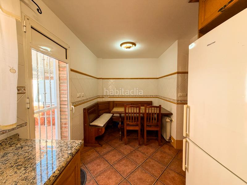 Foto 35760694-0c7e-4fc5-ad75-cbbe3f6d2675. Casa adossada amb aparcament a San José-Los Metales Sagunt