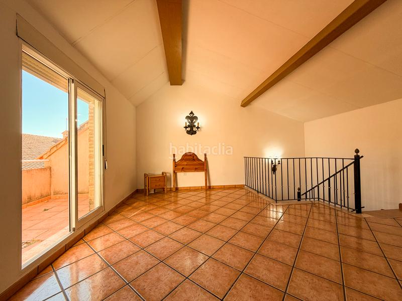 Foto 77e8568c-0a92-4466-a497-025d83a99c79. Casa adossada amb aparcament a San José-Los Metales Sagunt