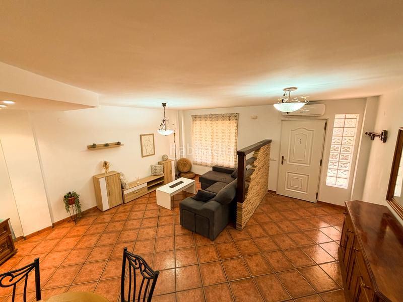 Foto 8f3d9a8d-e140-4fcd-a040-ab413cd3e5c6. Casa adossada amb aparcament a San José-Los Metales Sagunt