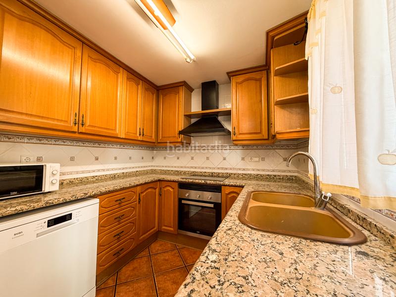 Foto d125ca9d-abfc-4ccb-bc0b-bd9a2470a209. Casa adossada amb aparcament a San José-Los Metales Sagunt