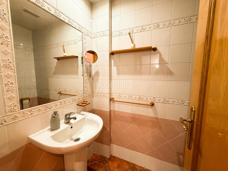 Foto f9a61781-800e-4e5e-8193-88041c1621c4. Casa adossada amb aparcament a San José-Los Metales Sagunt