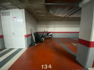 Aparcament cotxe  Carrer daoiz. Alquiler de chalet adosado en calle del trovador