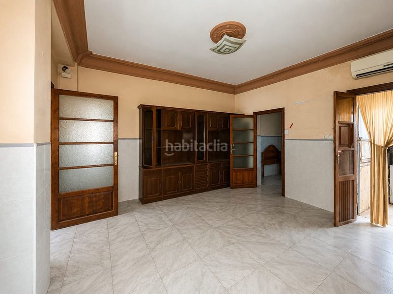 Foto a6002f77-e34b-42e9-995c-7b4f5550855a. Casa a Avenida de Abril-9 de Octubre Sagunt