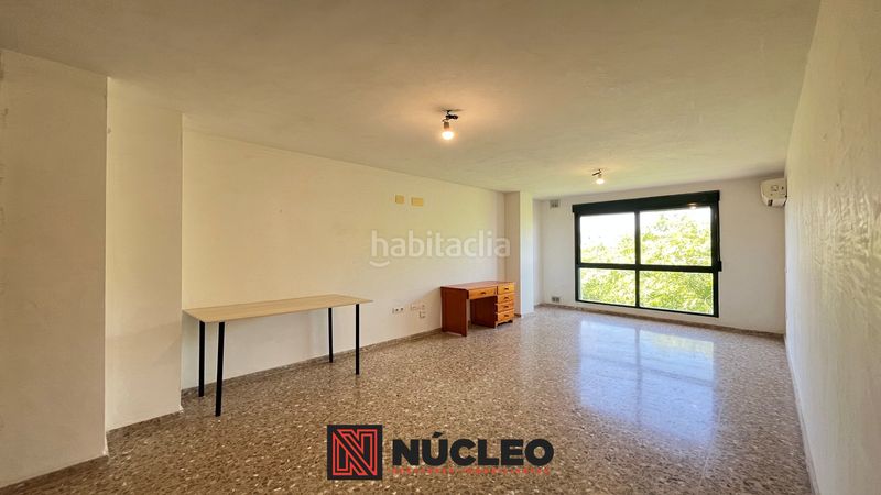 Foto 7d394b33-b1f2-4b57-be93-f3951bc34560. Pis a Faura