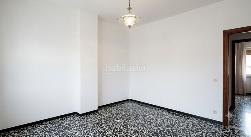 Foto b1591753-28b6-43b4-bc82-016c74a0ce74. Pis a Centro puerto Sagunt