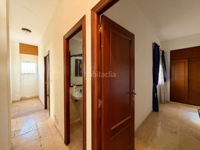 Foto 3d1e64b3-f4a0-4b45-8bf4-847fc7ce520e. Casa adossada amb xemeneia a El Marenyet Cullera