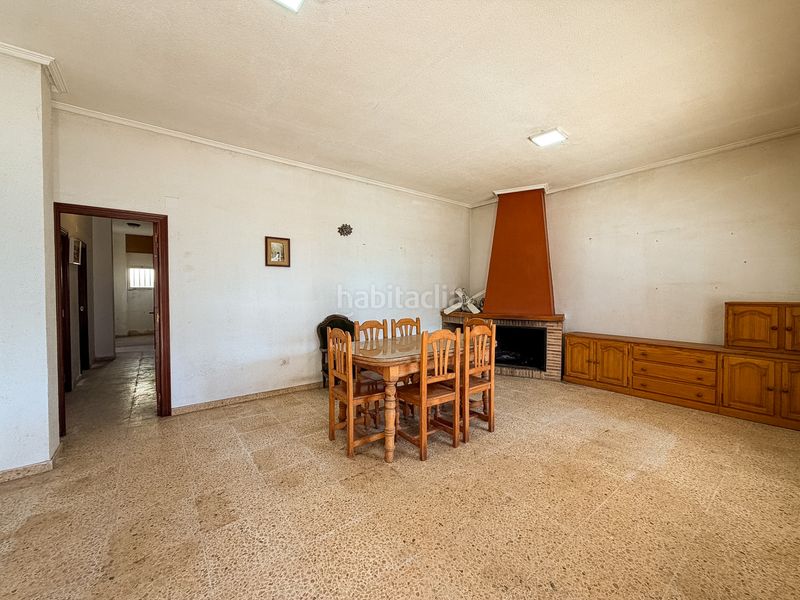Foto 4662d44e-209d-4183-b7fd-0417b59af9d9. Casa adossada amb xemeneia a El Marenyet Cullera