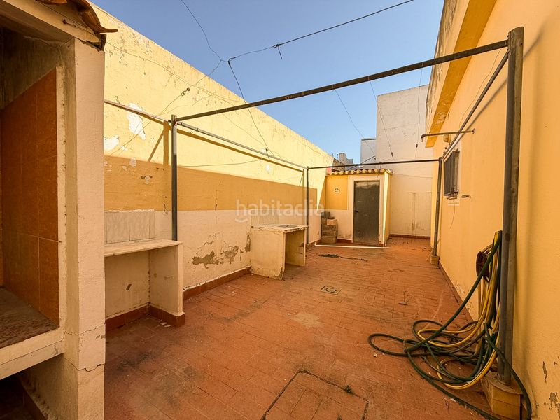 Foto dd169111-02c0-41e9-853d-774d377ae286. Casa adossada amb xemeneia a El Marenyet Cullera