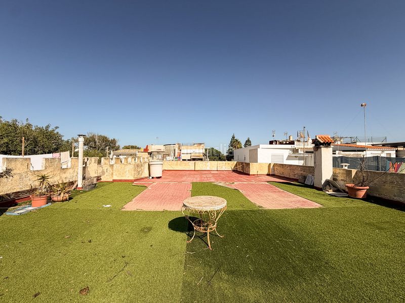 Foto e522a637-d9fb-4590-89c9-b0069f443e59. Casa adossada amb xemeneia a El Marenyet Cullera