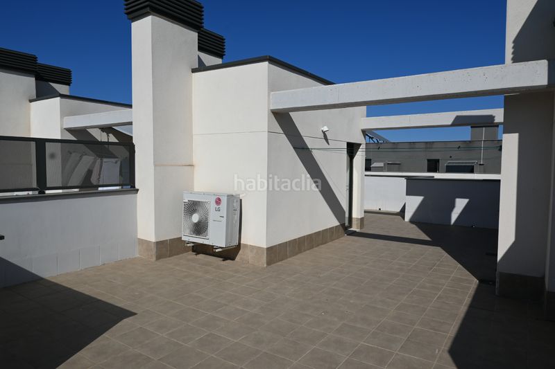 Foto dd3bd439-4caf-4b99-8001-8239735e228b. Xalet amb calefacció aparcament piscina a San José-Los Metales Sagunt