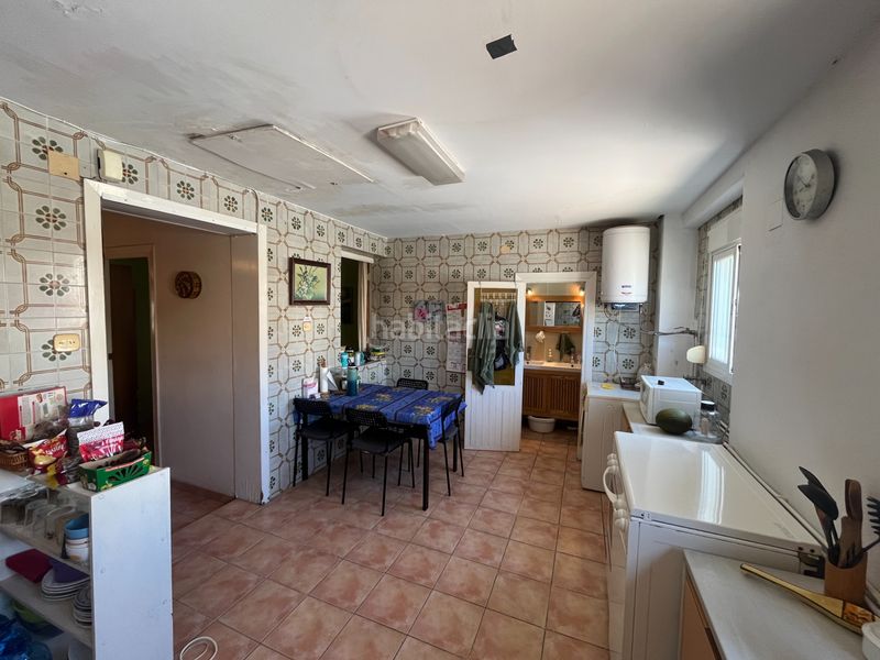 Foto b3d9ec1f-d327-4346-87e6-bd0bcb93fd92. Pis a playa puerto de Sagunto Sagunt