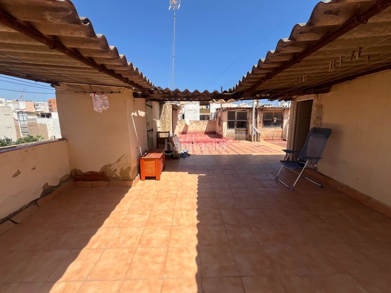Foto b4b949f8-7934-42ec-a135-fb2ec32e18c7. Pis a playa puerto de Sagunto Sagunt